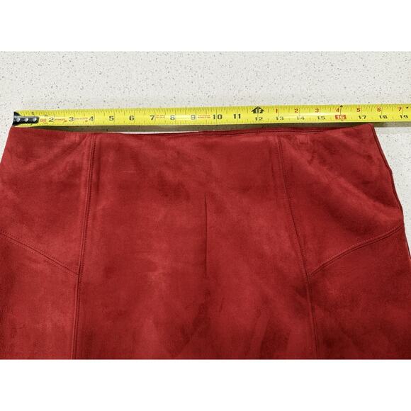 Andrew Marc New York Women’s Large Faux Suede Seamed Pencil Stretch Skirt Rust - Picture 4 of 10